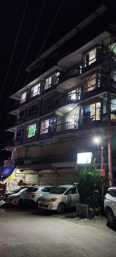 Shimla Regency Hotel Exterior photo